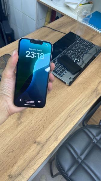 iPhone 13