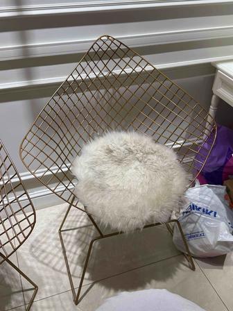 Продам 2 стула