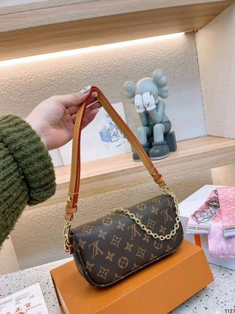 Сумка Louis Vuitton в фирменной подарочной коробке