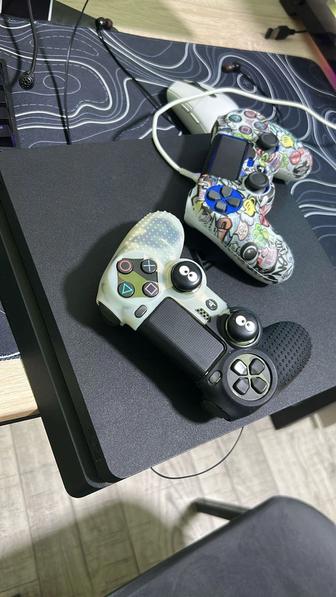 PS4 Slim 1TB с топ-играми и 2 джойстиками/PlayStation 4 Slim