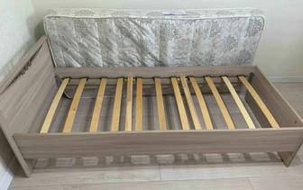 Продам кровать