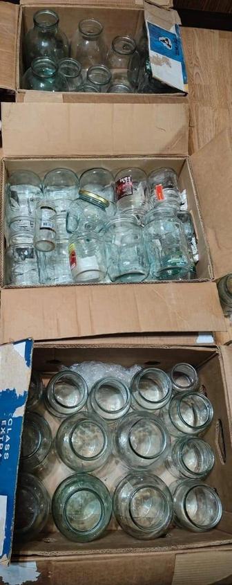 Продам б/у стеклянные банки объемом 1-3литра. Общее количество 60 штук.