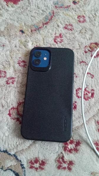 Продам айфон 12 в хорошем состоянии