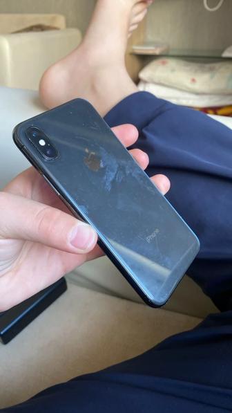 Продам IPhone 11 и IPhone X двоих face не работает