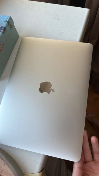 Mac book (Retina 12-inch, Early 2016)