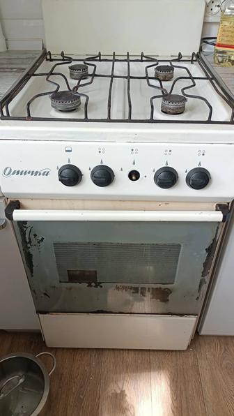 Газовая плита рабочая