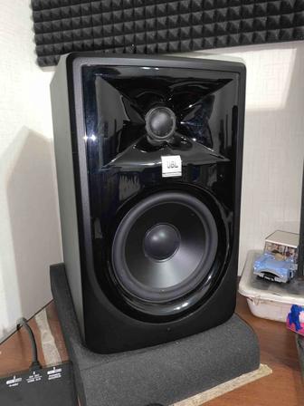 Студийные мониторы JBL 305P MKII