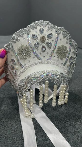 Продам кокошник снегурочки