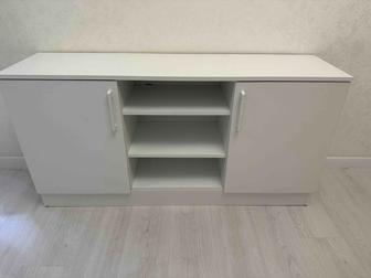 Продам тумбу под телевизор