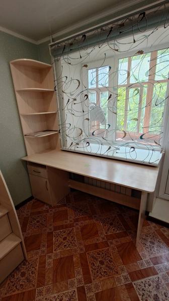 Письменный стол