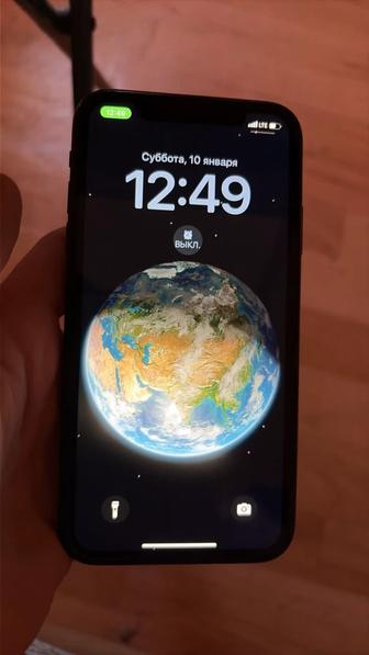 Срочно продам айфон хр 64 черный емкость 77