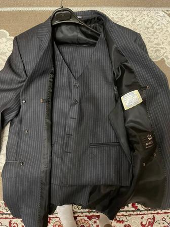 Новые мужские костюмы тройка