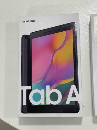 Планшет Samsung Tab A 32GB 4G LTE 
Комплектация коробка, кабель зарядки