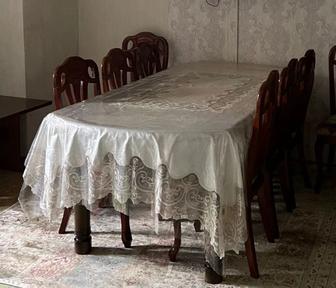 Стол обеденный