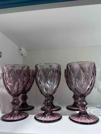 Бокалы в наборе.