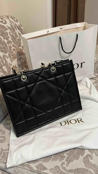 Продам Сумку Dior новая