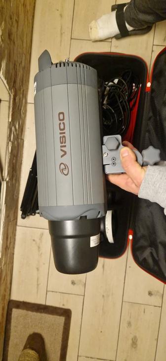 Фотовспышка для студии