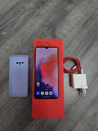 Телефон OnePlus 7t