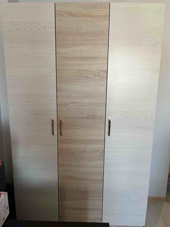 Продам шкаф для одежды