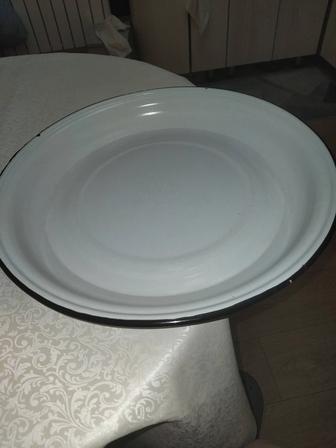 Продаю недорого блюдо