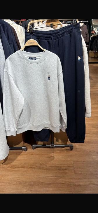 Продам корейский костюм Who are you