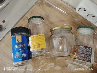 Продаем банки 4шт по 10тг