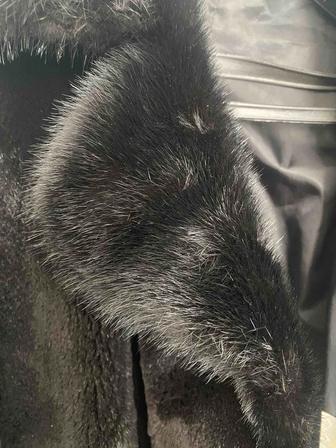 Шуба норковая,размер 48,в отличном состоянии.черного цвета,фирменная