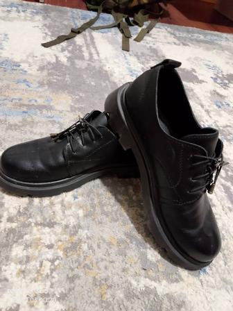Срочно продам мужская обувь ботинки