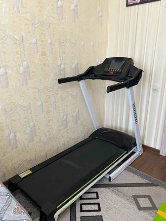 Продам беговую дорожку
