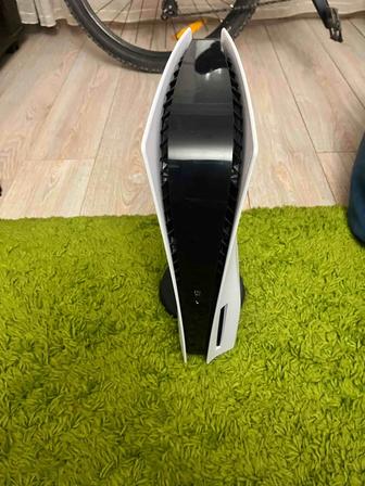 Продам приставку Сони Плейстейшн 5