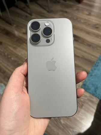 iPhone 16 pro 256 память, состояние аккумулятора 100% цвет natural titanium