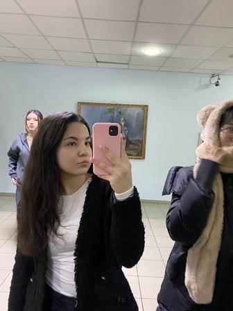 Официант / официантка