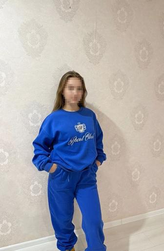 Спортивный костюм