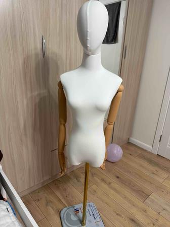 Маникен новый женский