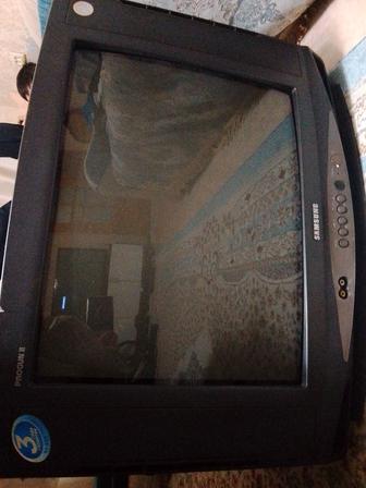 Продается телевизор самсунг