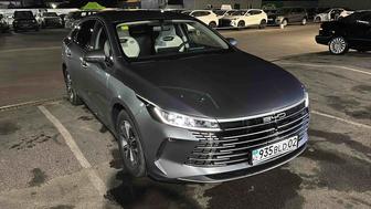 Аренда авто с водителем по часам Алматы