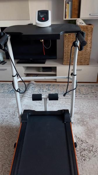 Продам беговую дорожку