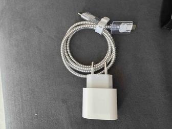 Продаю зарядное устройство Type-C от Apple с чехлом