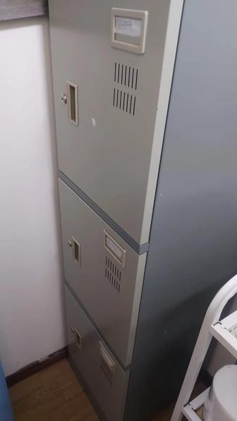 Продам медицинские шкафы