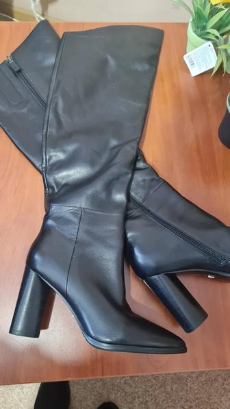 Продам кожаные сапоги! (Новые)