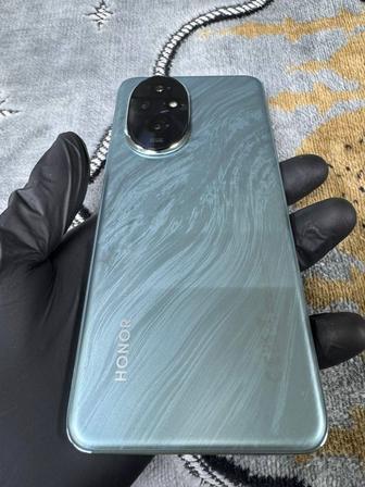 Honor 200
