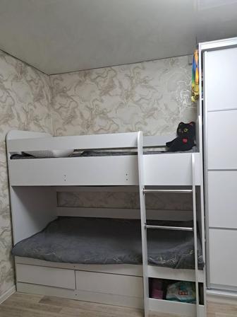 Продам кровать двухъярусная. В отличном состоянии