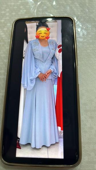 платье нарядное