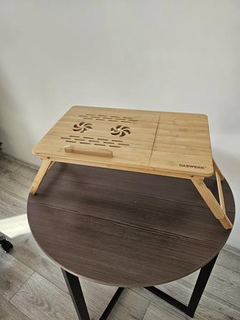 Столик для ноутбука