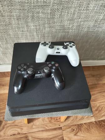 Продам PS4