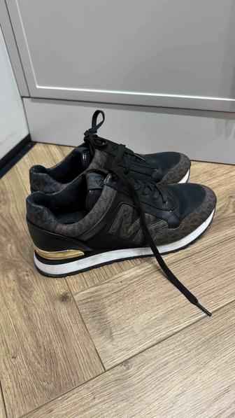 Michael Kors женская кроссовка