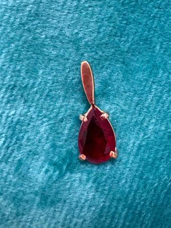 Кулон золотой