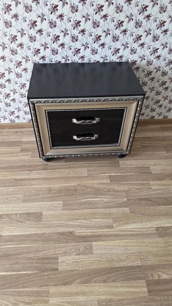 Продам спальный гарнитур