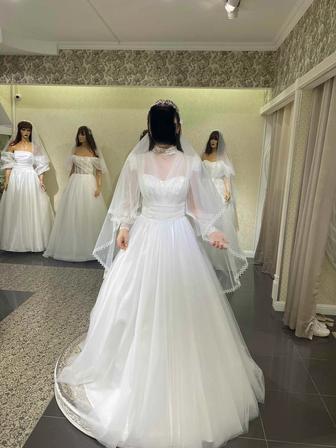 Продам срочно свадебное платье