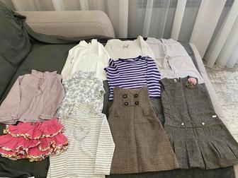 Продам вещи на девочку 3/4 лет футболки , брюки, сарафан
